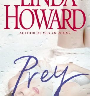 Linda Howard (Author) - Prey: A Novel (Book - Hardcover)